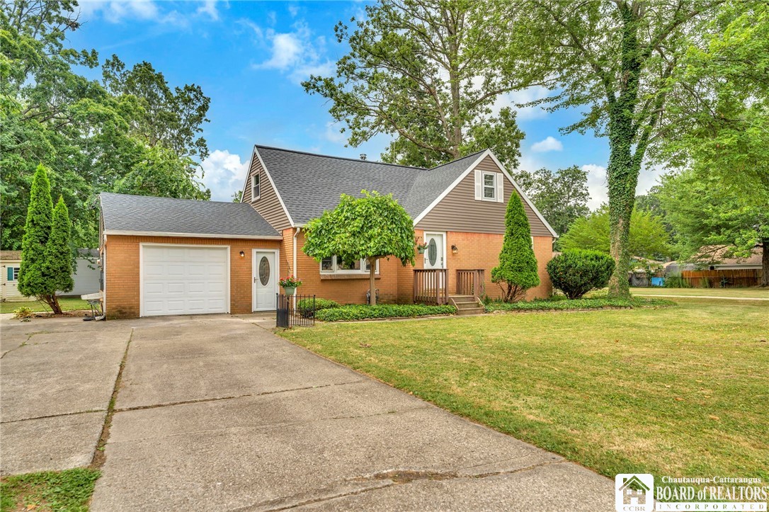 photo zRkCswU3ixlsrqMn95IRzksryGc: 3819 Cornell Street, Hamburg NY 14075