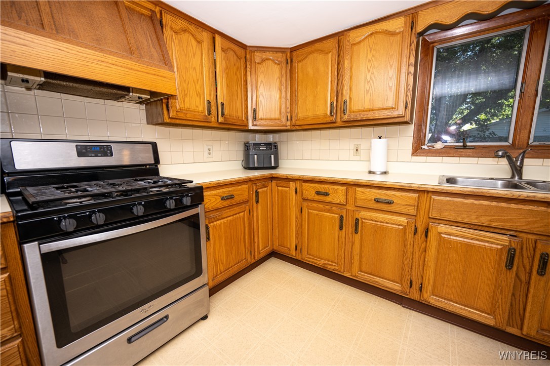 photo 3 : 5717 Lakeview Terrace, Hamburg NY 14085