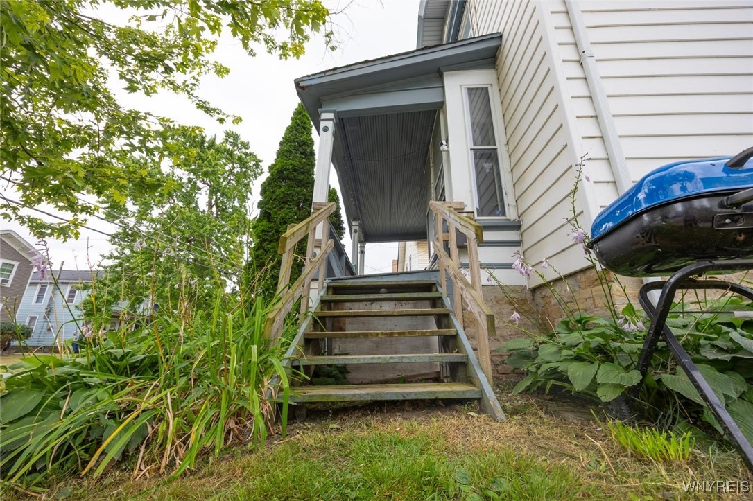 photo 2 : 63 Webb Street, Lockport City NY 14094