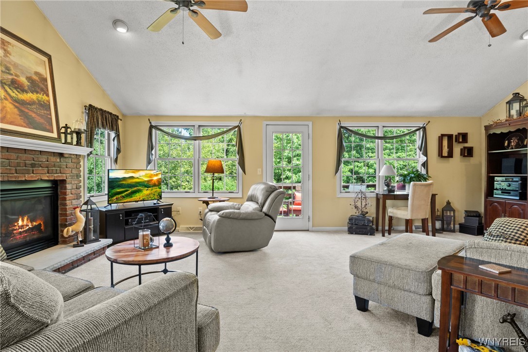photo 4 : 97 Olde Stone Lane, Lancaster NY 14086