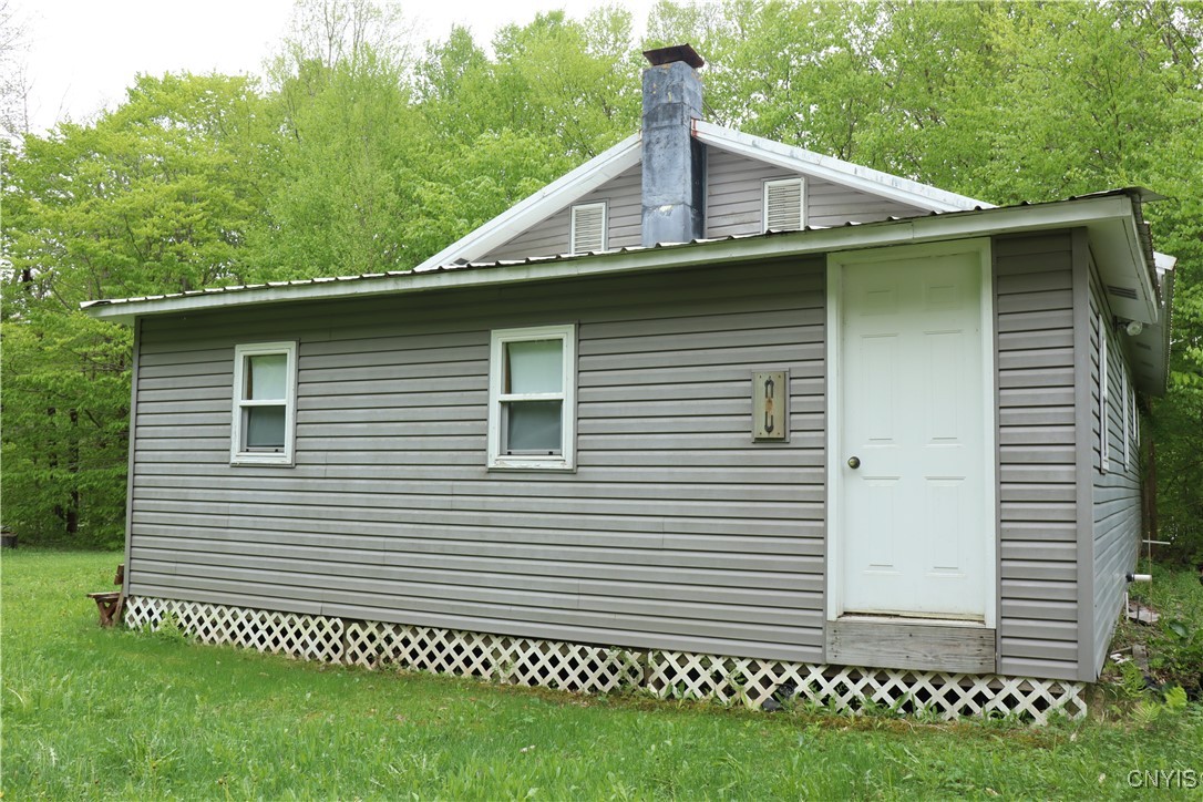 photo 3 : 11705 Creek Road, Annsville NY 13471