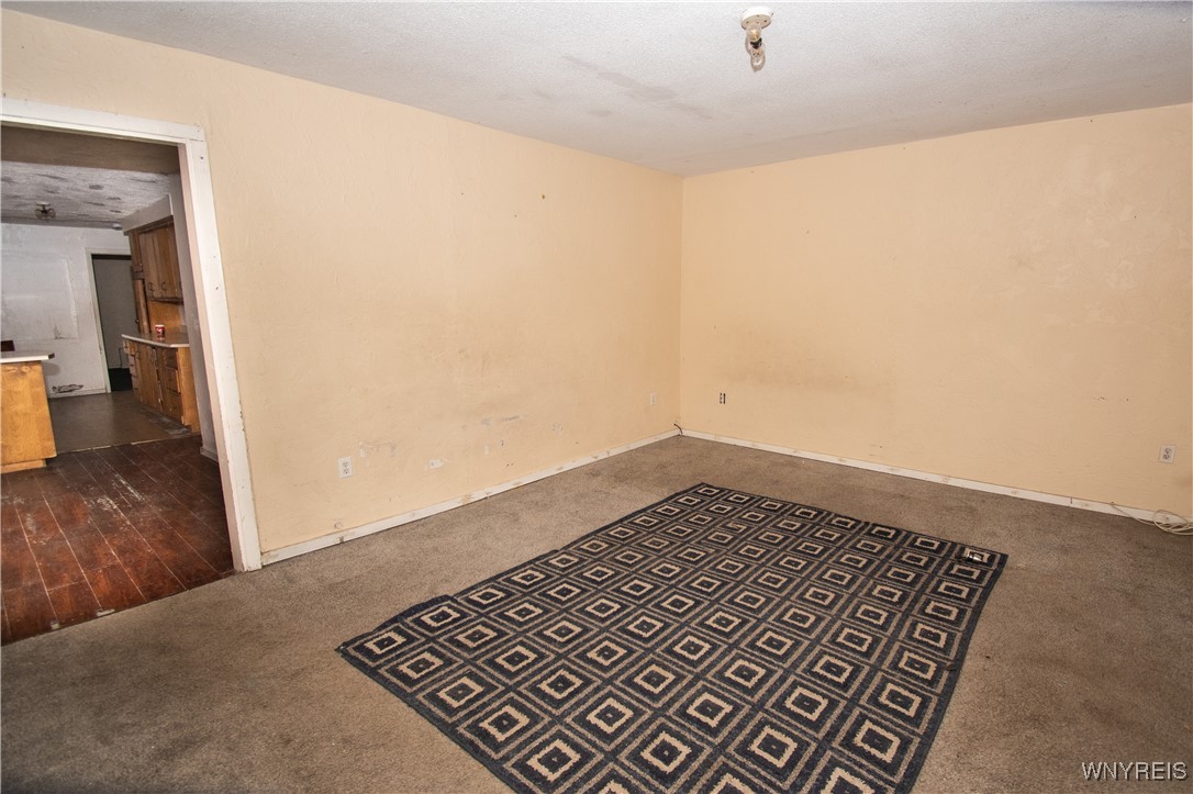 photo 2 : 131 Allen Street, Lockport City NY 14094