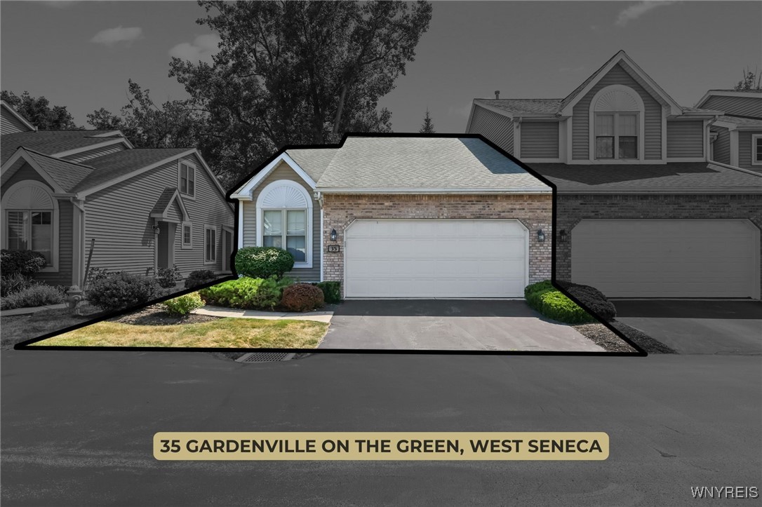 photo 1 : 35 Gardenville On The Green, West Seneca NY 14224