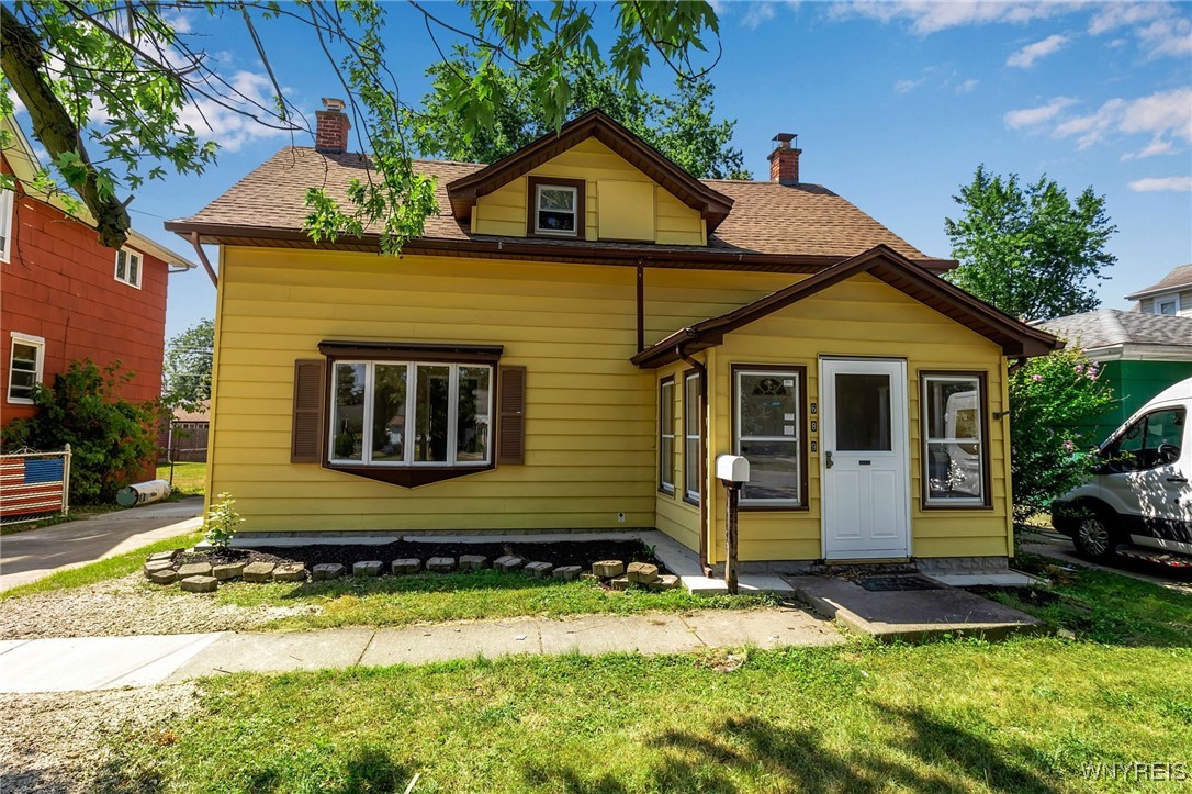photo undefined: 689 Longmeadow Road, Amherst NY 14226