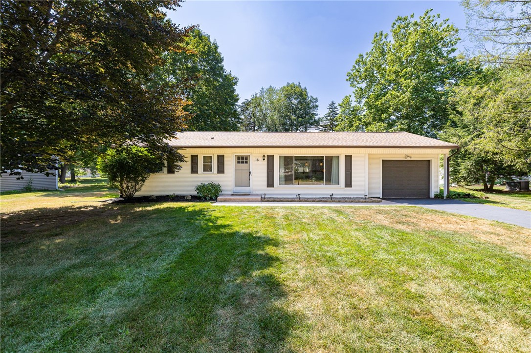 photo 0: 16 Crossfield Rd, Perinton NY 14450