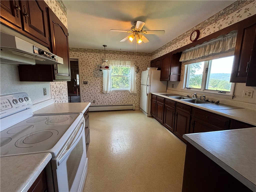 photo 3 : 6996 County Highway 18, Stamford NY 13739