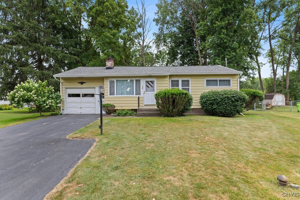 photo 0: 106 Everingham Court, Onondaga NY 13205