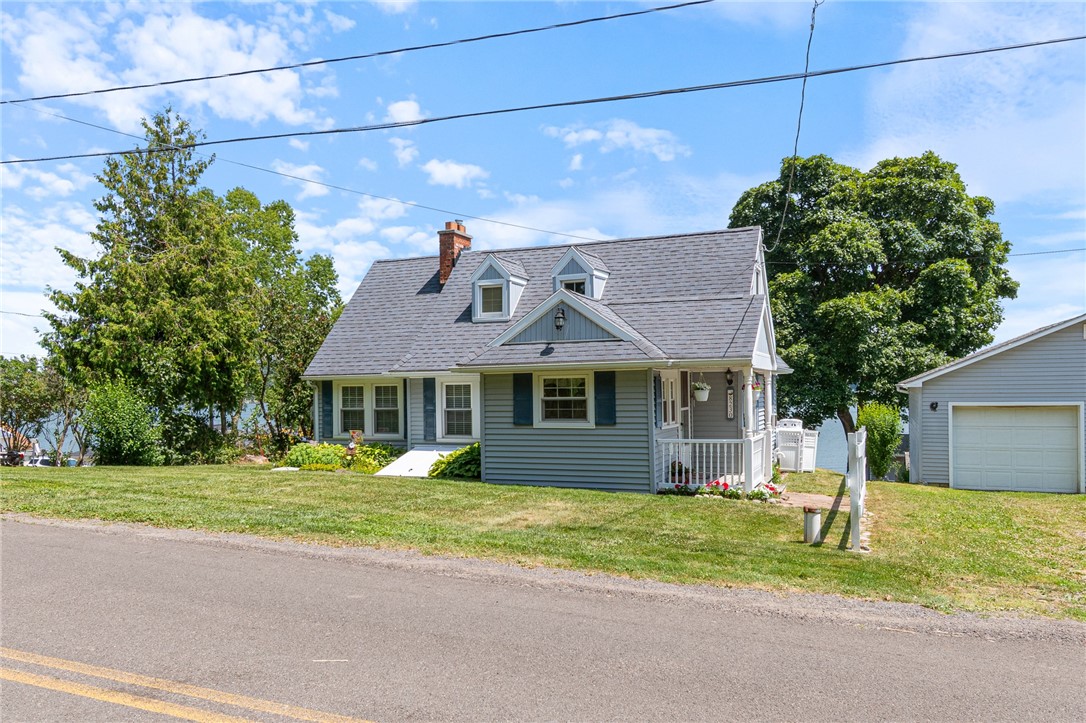 photo 1 : 8230 Graves Point Road, Huron NY 14590