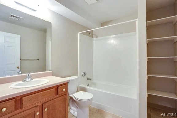 photo 3 : 45 #1 Stonington Lane, Amherst NY 14068