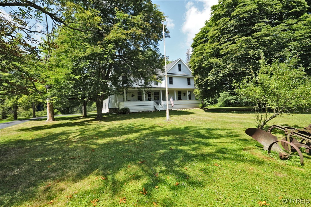 photo 2 : 460 Two Rod Road, Marilla NY 14102
