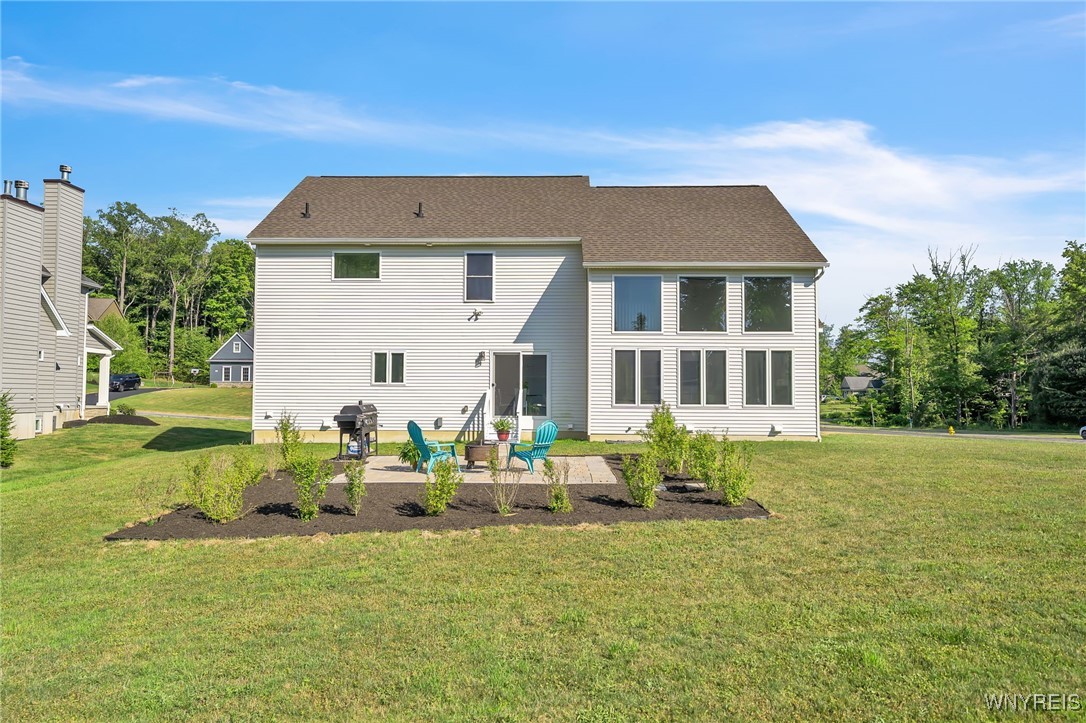photo 2 : 26 Hearthstone, Orchard Park NY 14127