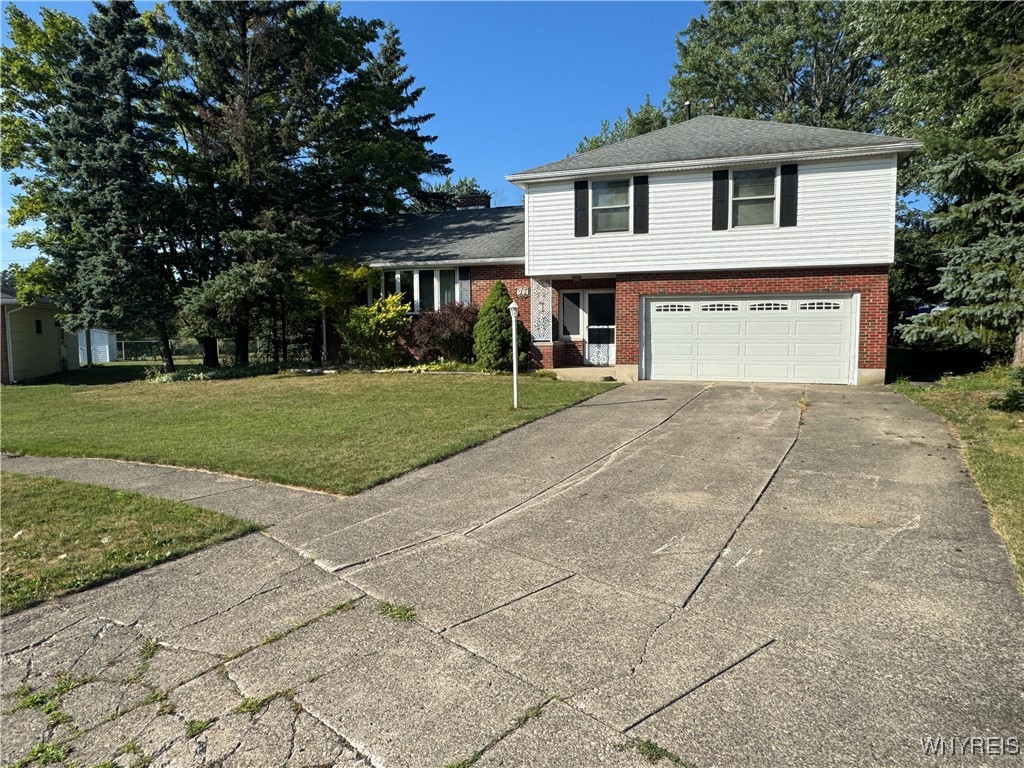 photo undefined: 76 Leacliff Lane, West Seneca NY 14224