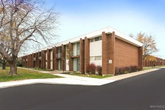 photo 0: 1525 #304 Amherst Manor Drive, Amherst NY 14228