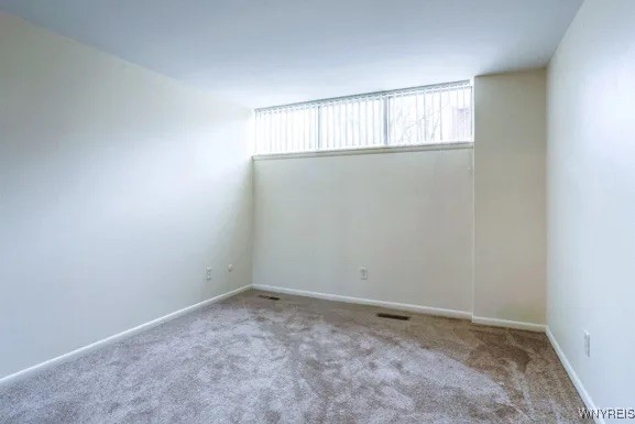 photo 3 : 1525 Apt #304 Amherst Manor Drive, Amherst NY 14228
