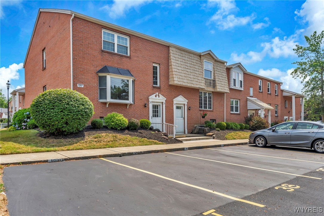 photo undefined: 3907 Bowen Road 35, Lancaster NY 14086