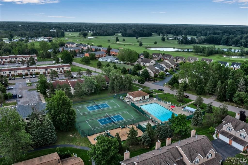 photo 0fxWVSAKdG65nU: 2 Southcreek Court B, Amherst NY 14051