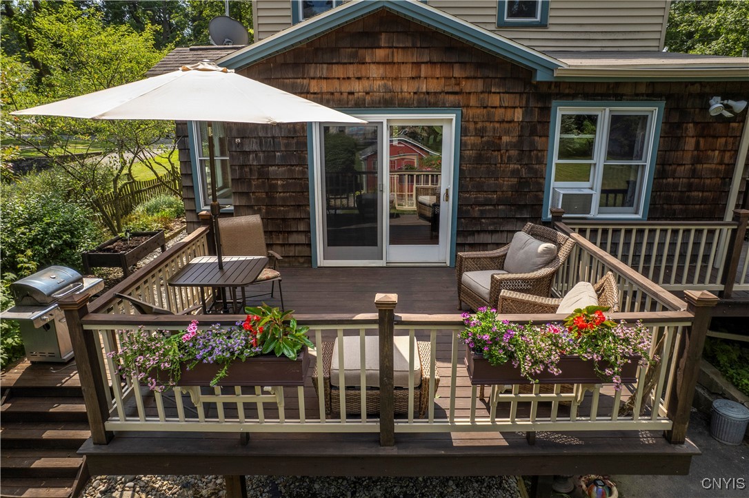 photo undefined: 83 Oxford Road, New Hartford NY 13413