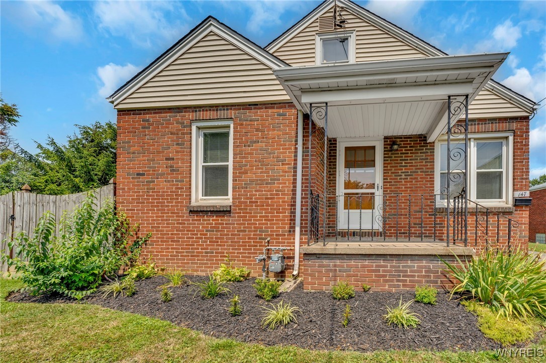 photo undefined: 147 Madison Avenue, Hamburg NY 14219