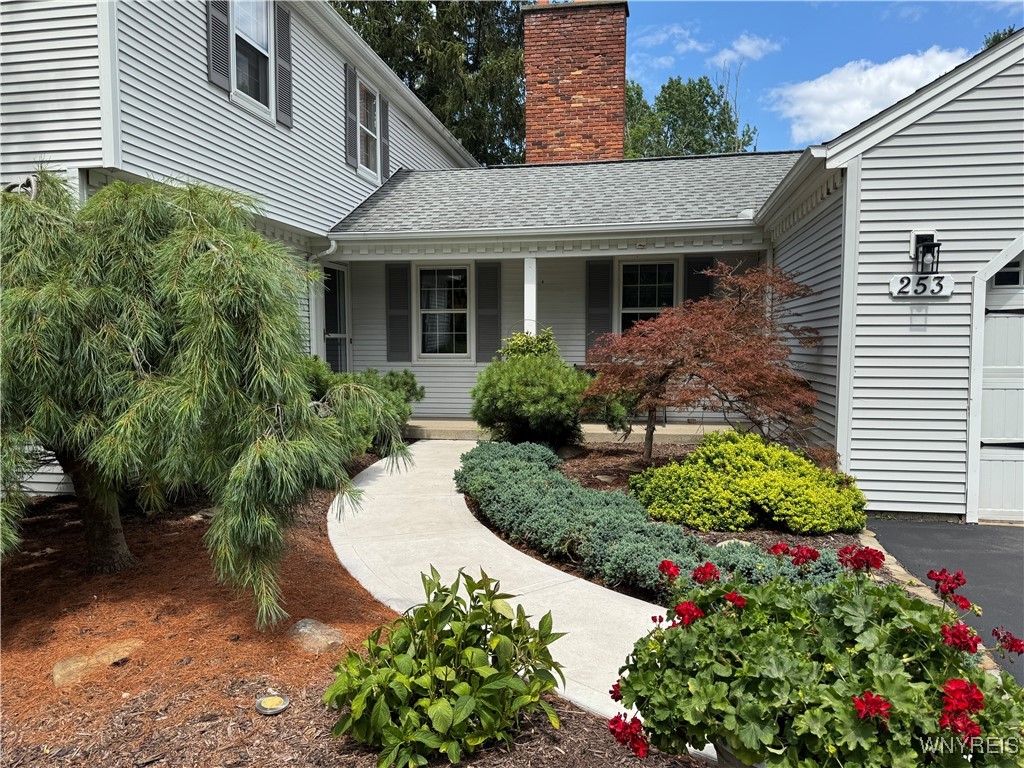 photo 2 : 253 Stonehenge Drive, Orchard Park NY 14127