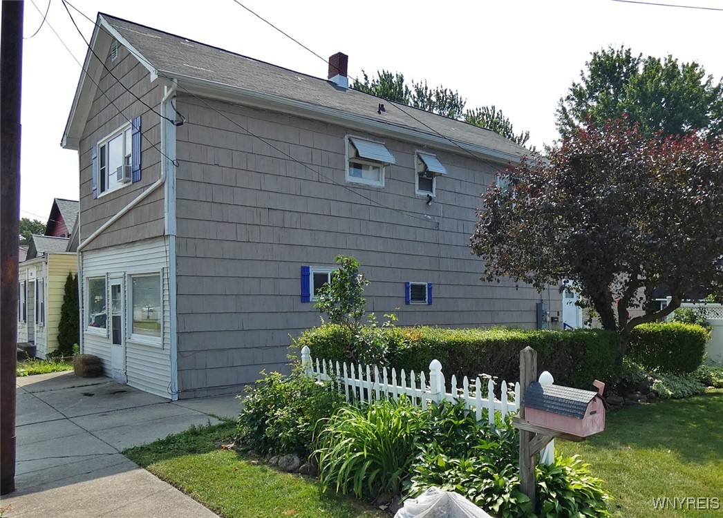 photo 3 : 141 Niagara Street, Tonawanda NY 14150