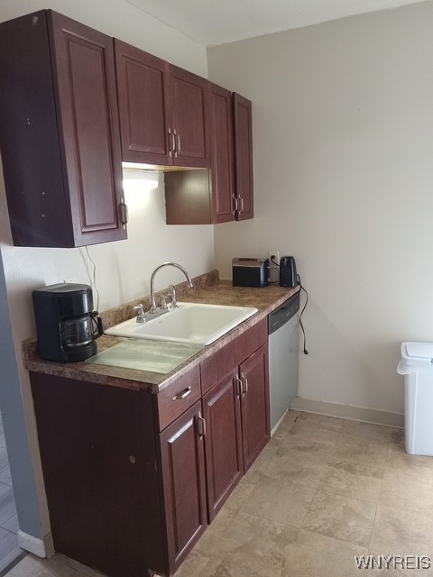 photo 3 : 22 Broughton Court, Tonawanda NY 14150