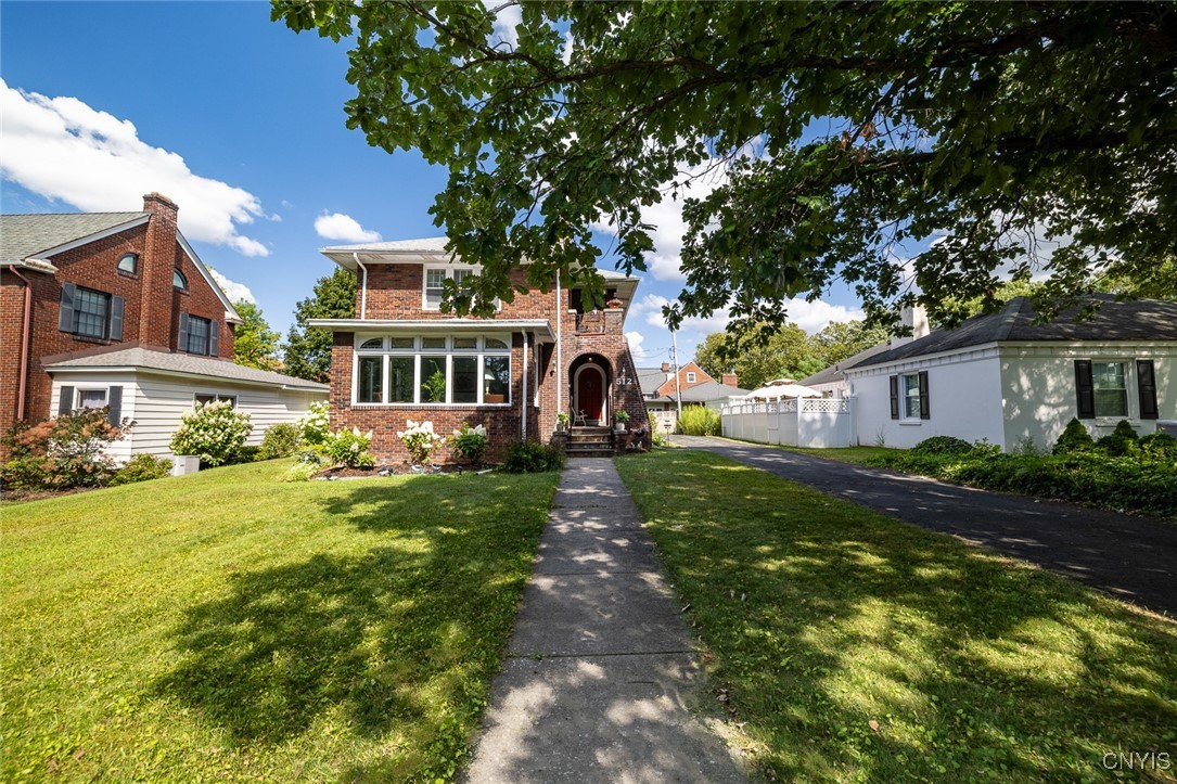 photo undefined: 512 Sedgwick Drive, Syracuse NY 13203