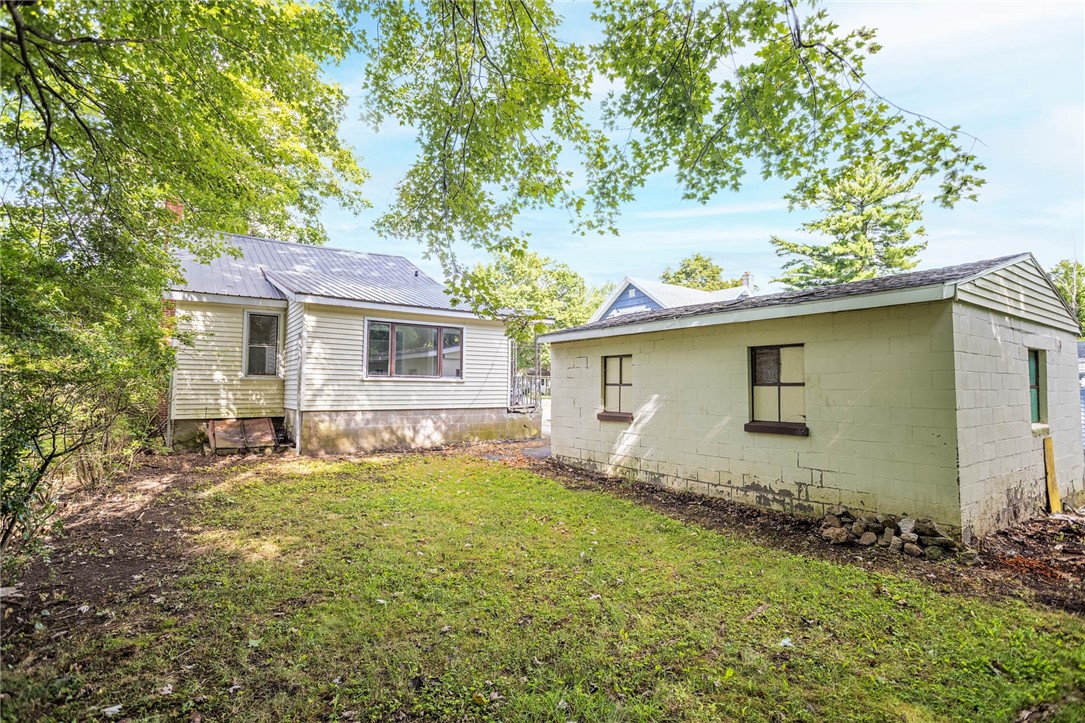 photo 3 : 91 South Street, Leroy NY 14482
