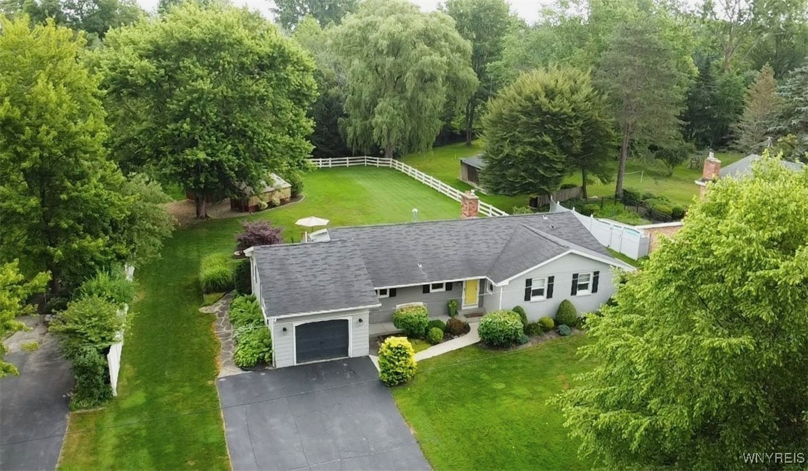 photo undefined: 6525 Poplar Hill Lane, Clarence NY 14051