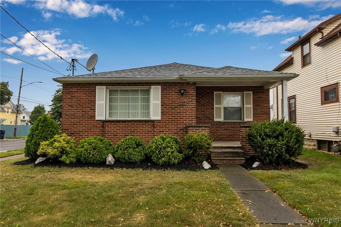 photo 0: 2902 Weston Avenue, Niagara Falls NY 14305