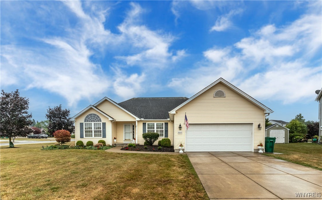 photo undefined: 4625 Ridge Way, Hamburg NY 14075