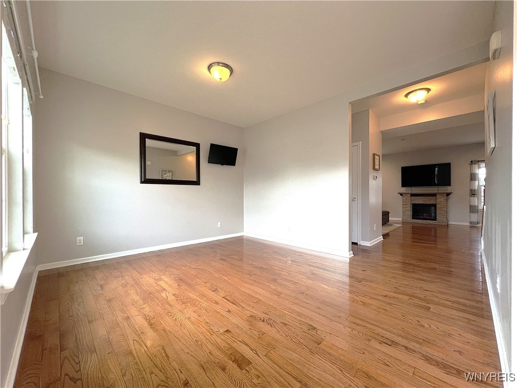 photo undefined: 54 Middlebury Lane, Lancaster NY 14086