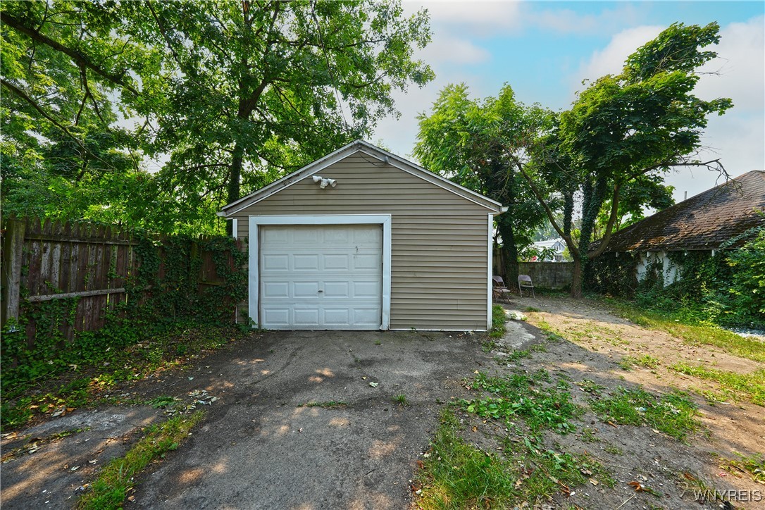 photo undefined: 587 Lisbon Avenue, Buffalo NY 14215