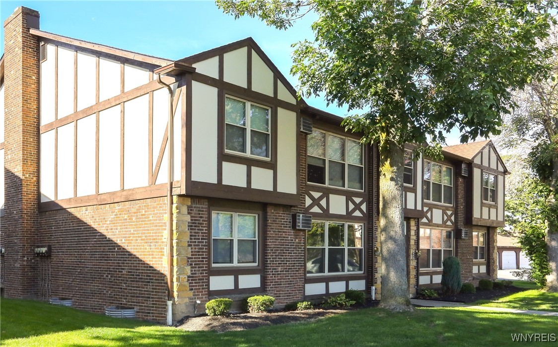 photo undefined: 4449 Apt 8 Chestnut Ridge, Amherst NY 14228