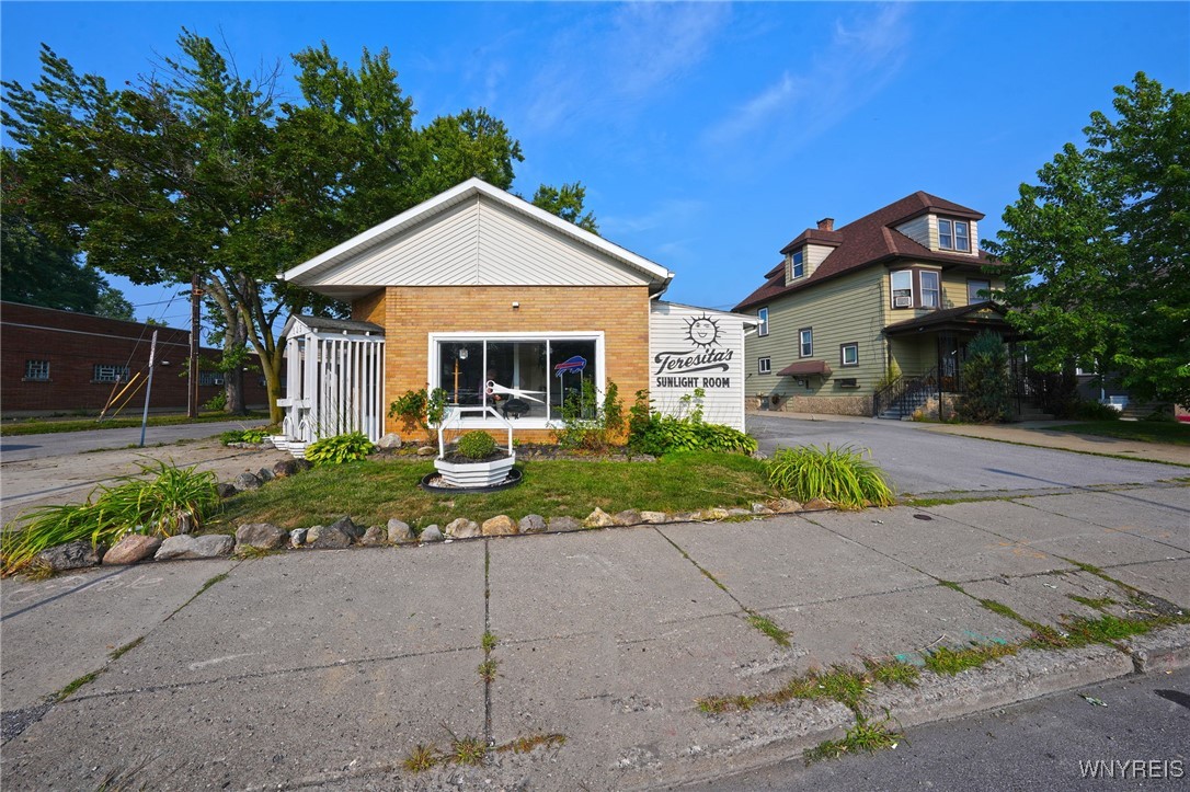 photo undefined: 925 Abbott Road, Buffalo NY 14220