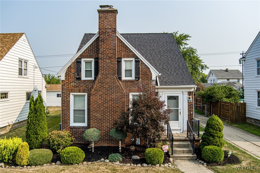 photo z4vodGNoTfDcxp2SzlvzzD6LuyI: 161 Hampton Parkway, Tonawanda NY 14217
