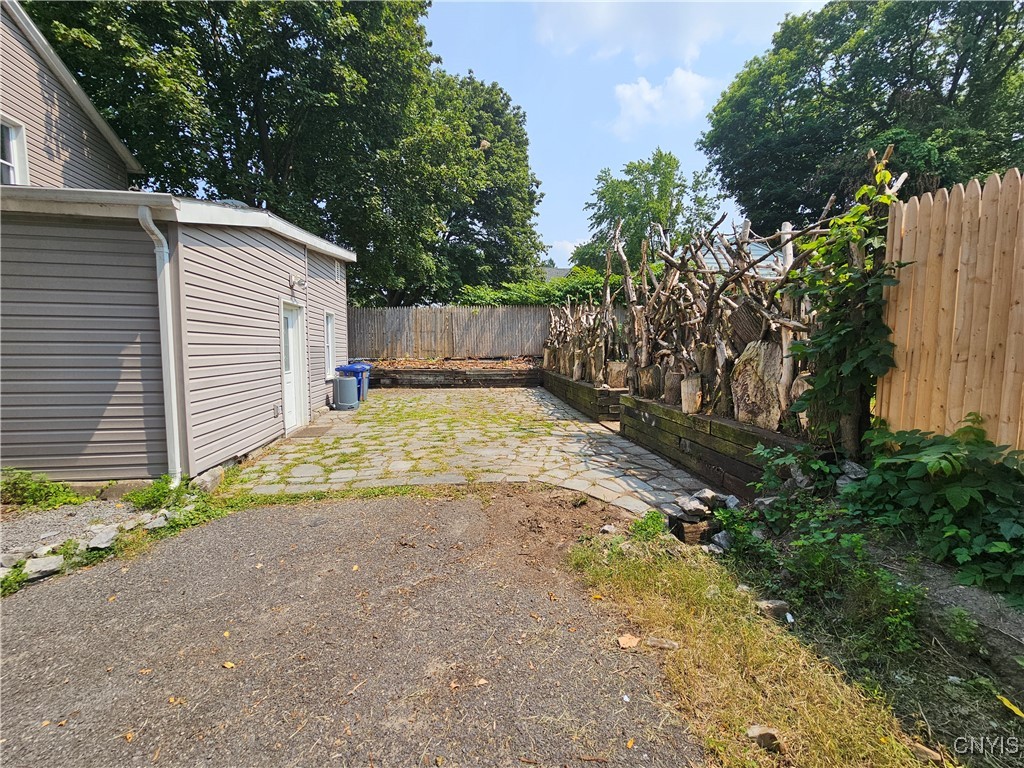photo 3 : 34 Orchard Street, Auburn NY 13021
