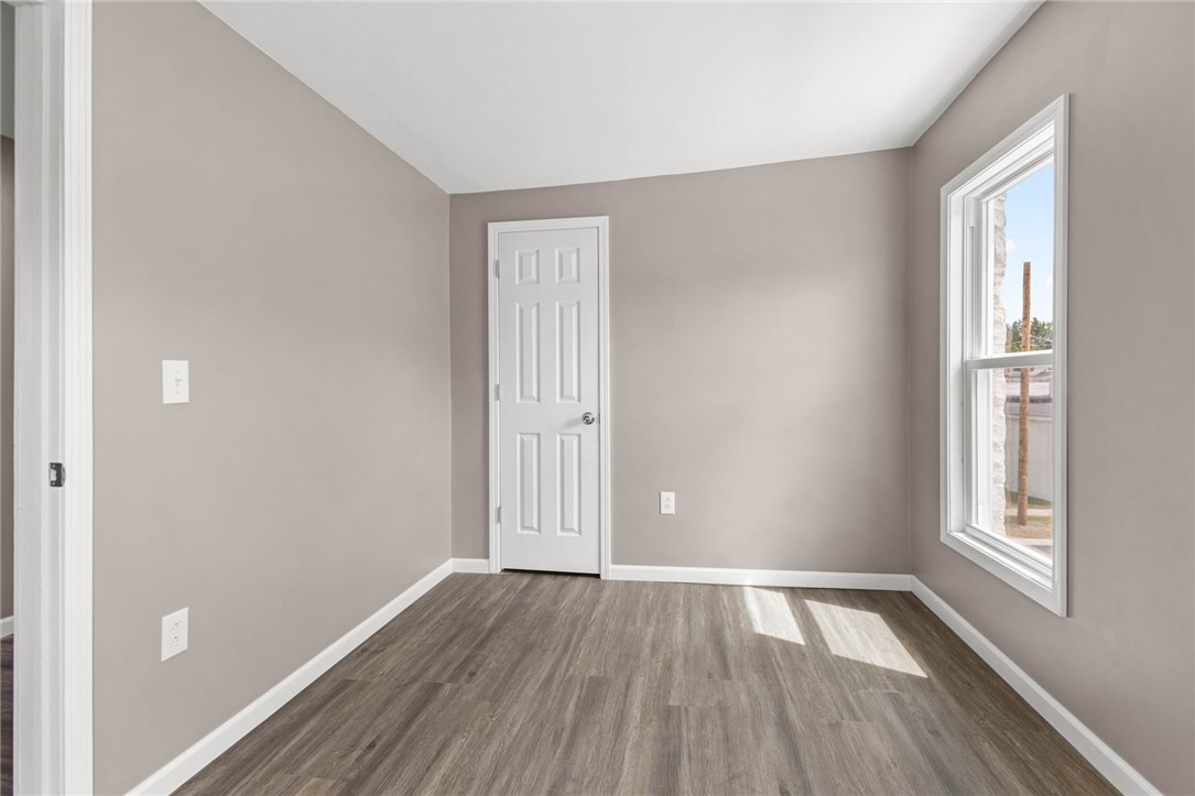 photo 4 : 6 Mill Street, Newstead NY 14001