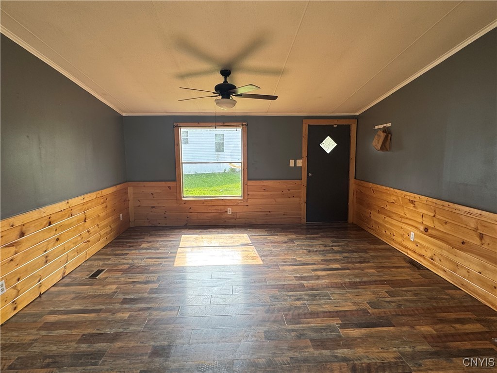photo undefined: 21601 floral A, Watertown Town NY 13601