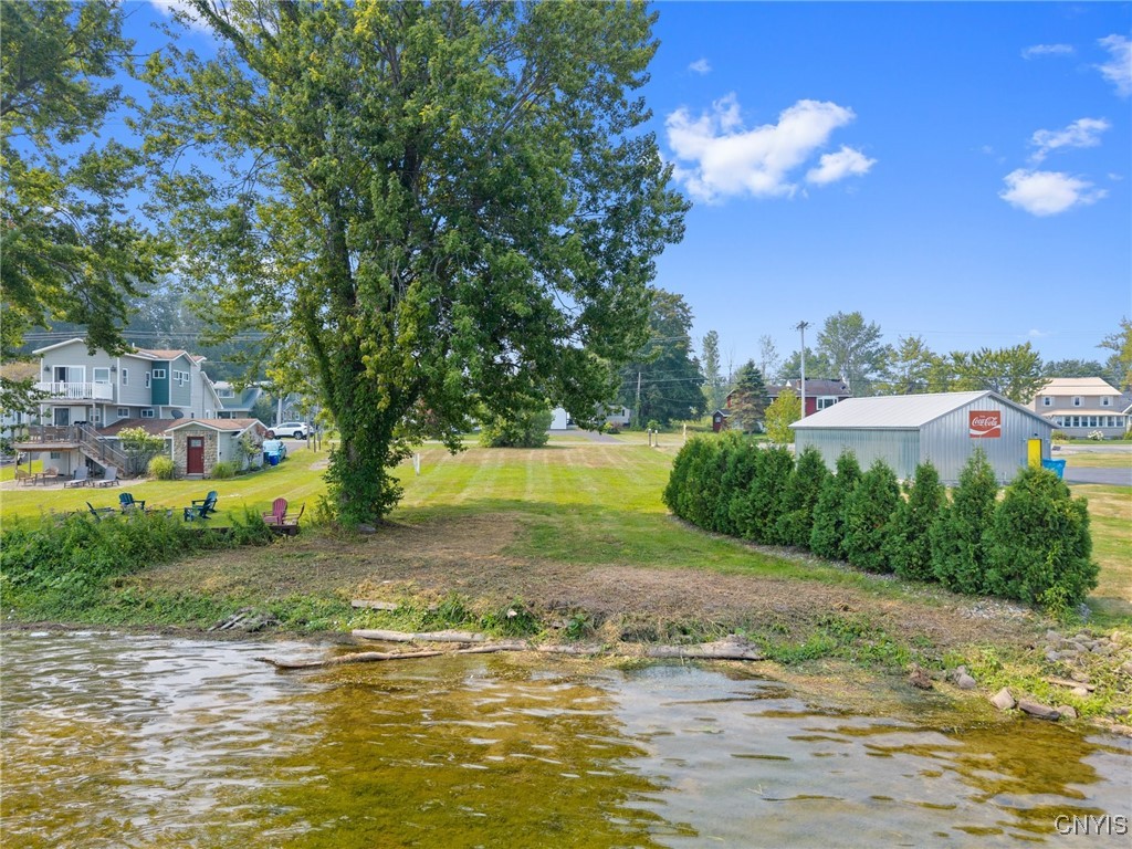 photo 2 : 7131 Lakeshore Road, Cicero NY 13039
