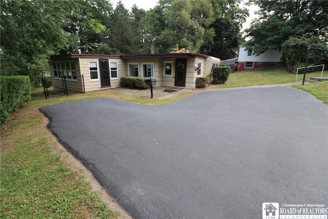 photo 1 : 15 Henry Street, Hanover NY 14136