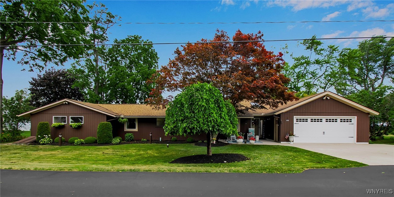 photo 1 : 5493 Ward Heights, Newfane NY 14028