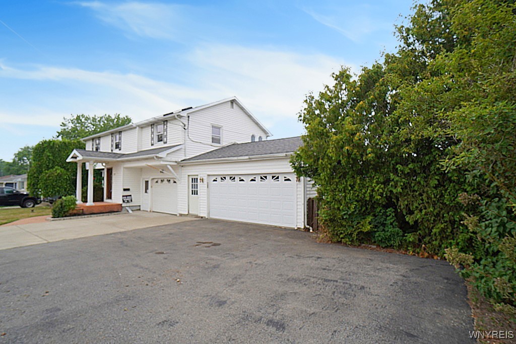 photo undefined: 27 Roosevelt Avenue, Lancaster NY 14086