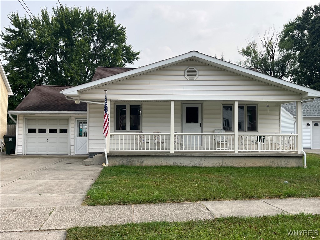 photo undefined: 343 Olmstead Avenue, Lancaster NY 14043