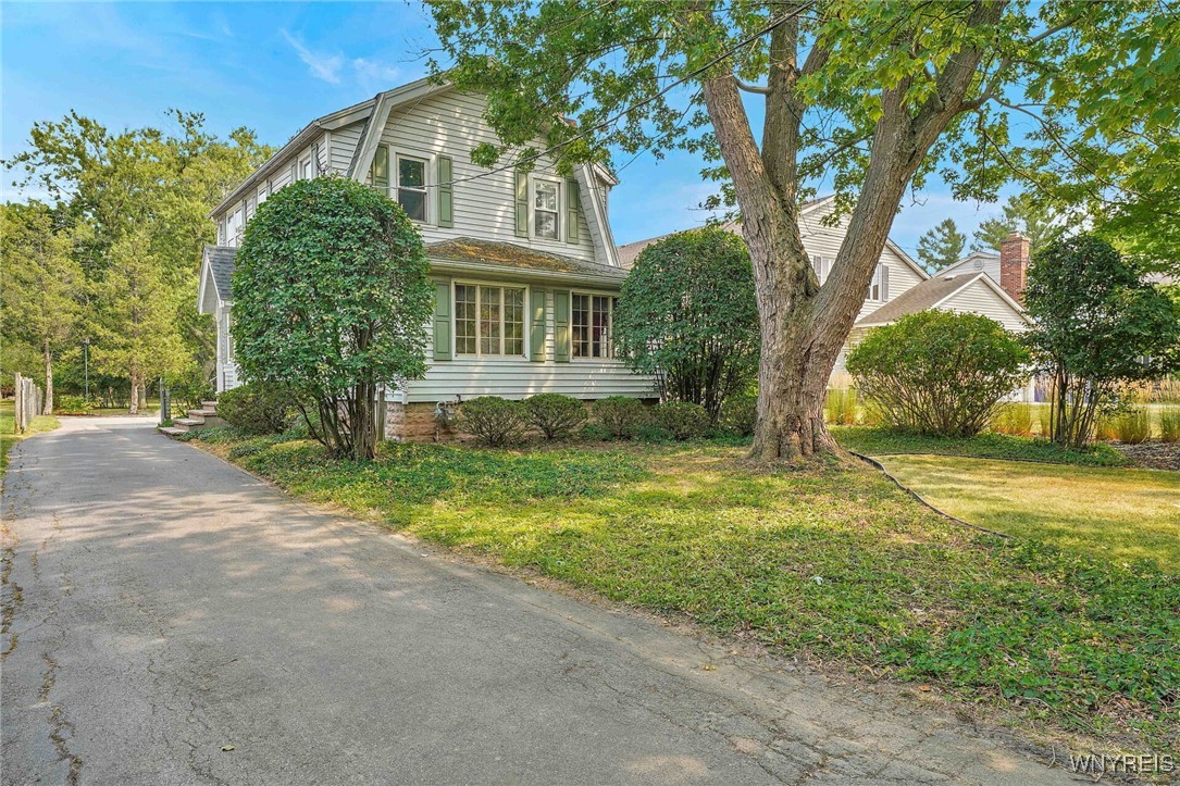 photo undefined: 228 South Forest Road, Amherst NY 14221