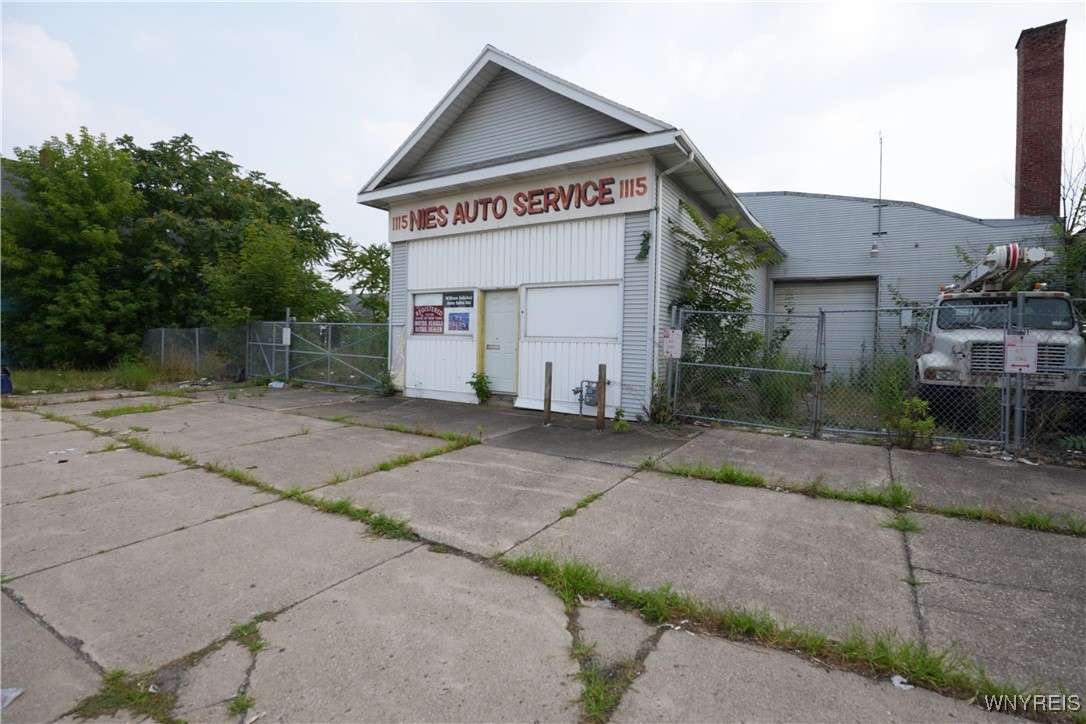 photo undefined: 1115 East Ferry Street S, Buffalo NY 14211