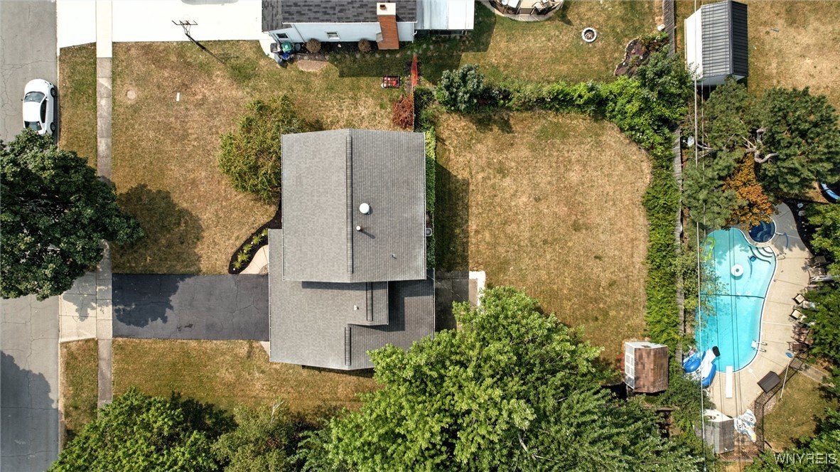 photo dfSEOSDAJr-xI: 292 Oakbrook Drive, Amherst NY 14221