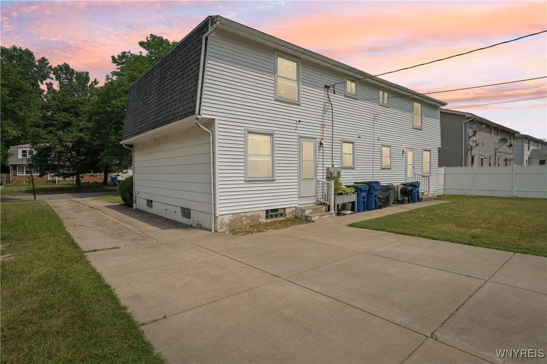 photo YSKMuHrA09T8vvOkRufWsdo624l6LJoIa-Q: 171 Berehaven Drive, Amherst NY 14228