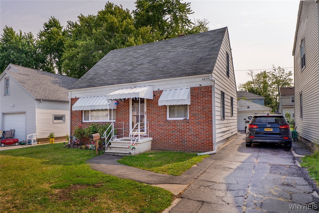 photo c: 4335 Bailey Avenue, Amherst NY 14226