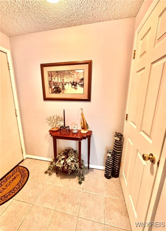 photo undefined: 28 Foxberry Drive, Amherst NY 14068