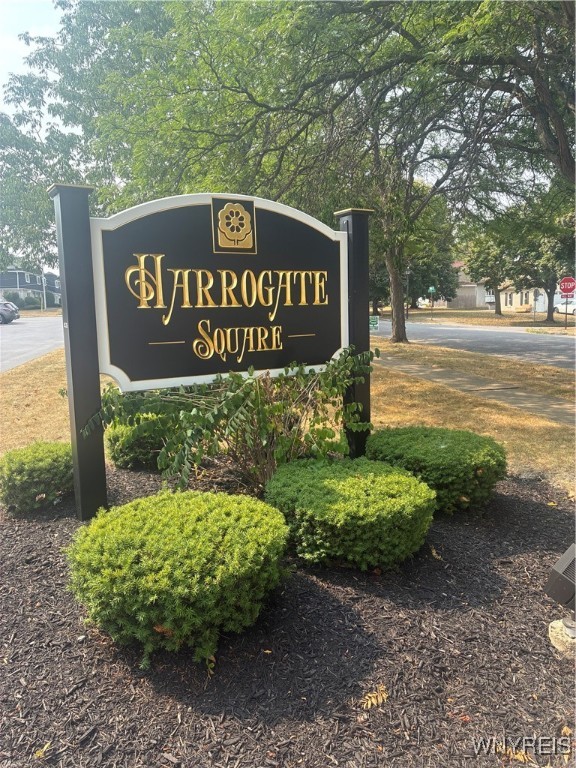 photo DPIXw7WJpjJ57tbf1YsO3eNwVh3fmyZSAr4: 102 Harrogate Sq, Amherst NY 14221